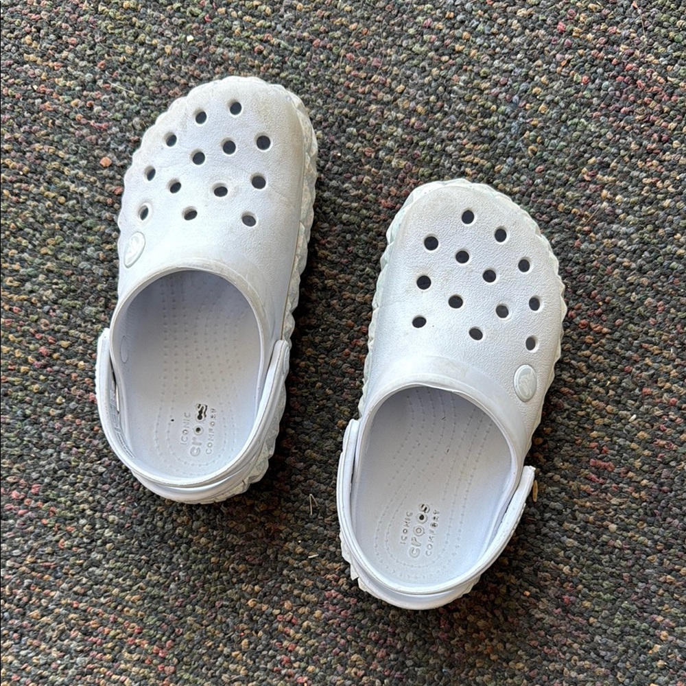 CROCS White Water Shoes Lightweight and Breathable